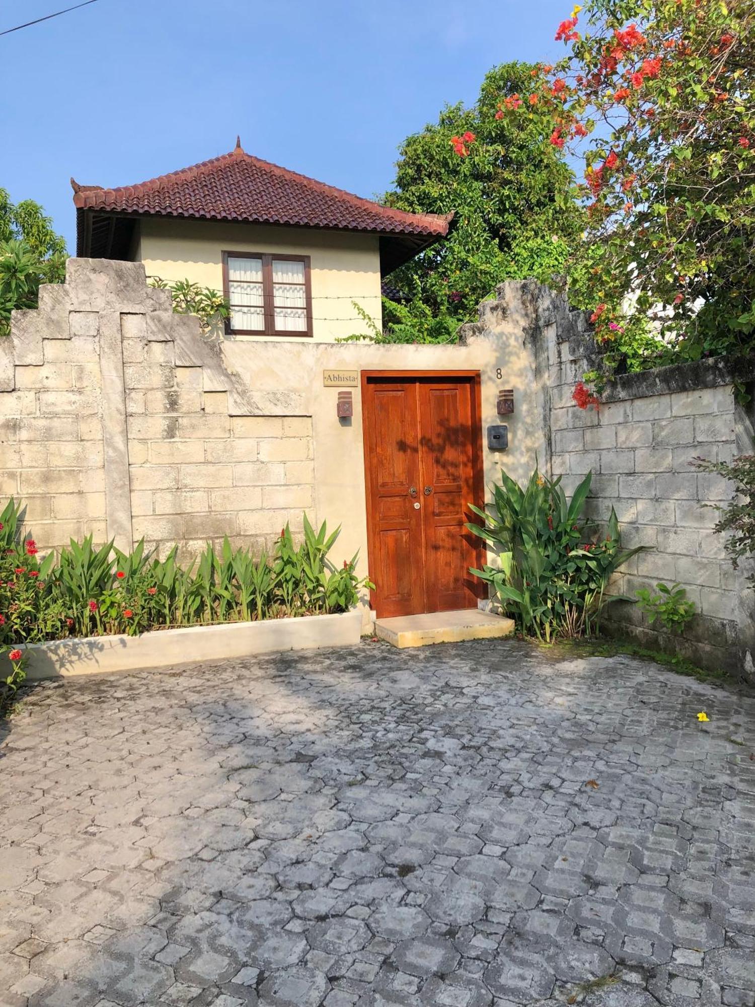 Villa Abhista Seminyak Exterior foto